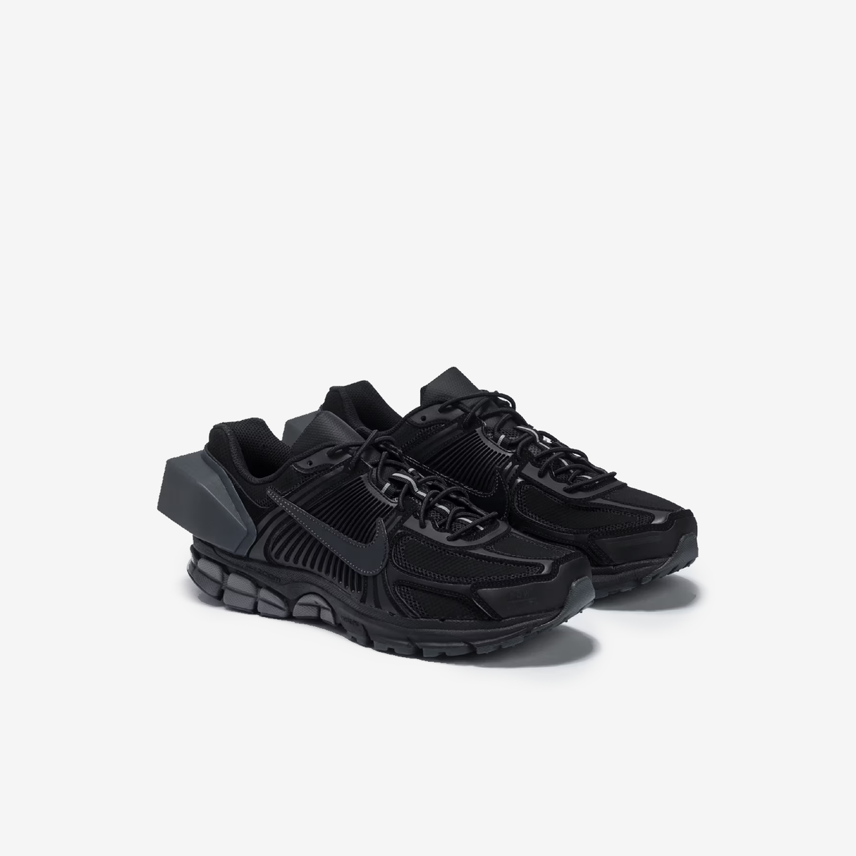 Zoom Vomero 5 A Cold Wall Black