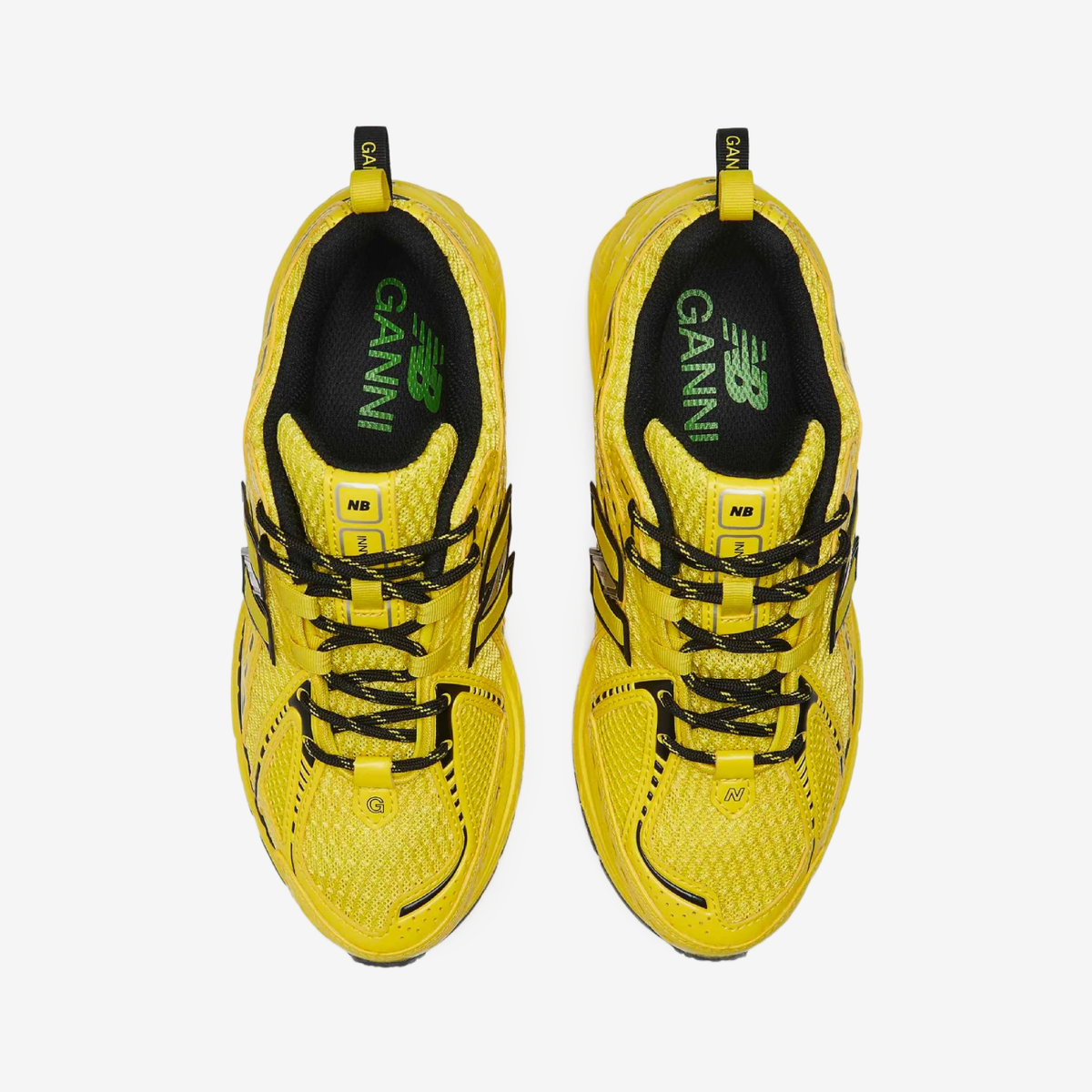 NB 1906R  GANNI Blazing Yellow